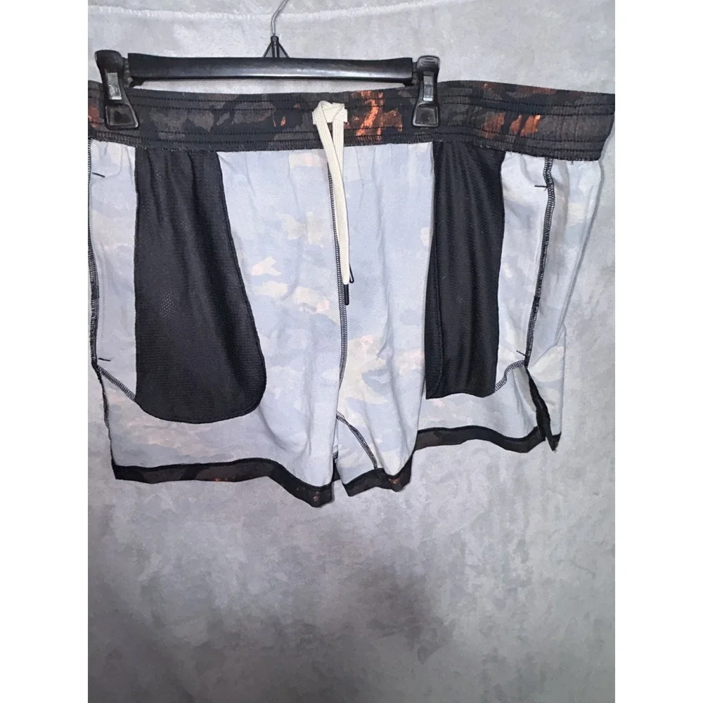 Under Armour Project Rock Shorts Mens 2XL Orange Black Camo Athletic Gym